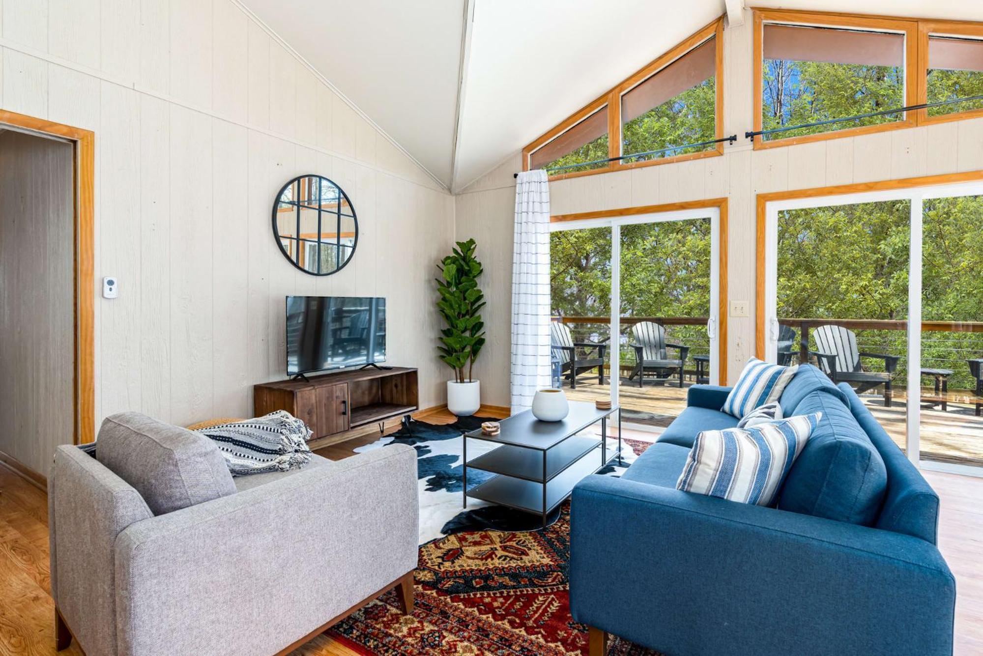 Chalet W Hot Tub, Large Deck, Grill, & Fast Wifi Berkeley Springs Eksteriør bilde